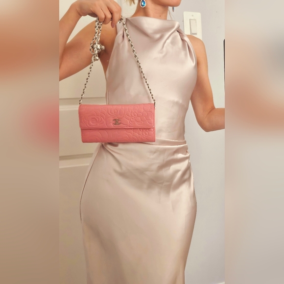 🌸CHANEL Authentic Camilla Wallet/Clutch🌸 - Picture 4 of 17